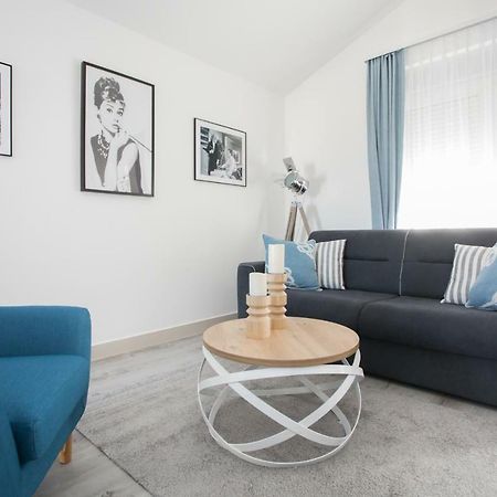 Apartment Movie 프리모스턴 외부 사진